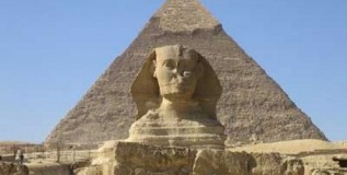 News Analysis: Egypt’s Tourism ‘on the Ropes’