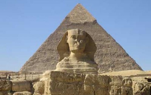 News Analysis: Egypt’s Tourism ‘on the Ropes’