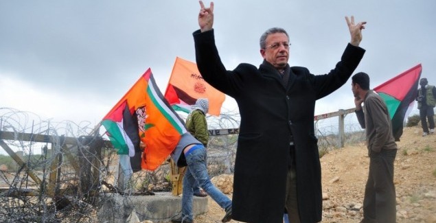‘Slaves to Occupation? No!’: ‘Non-Violence? Yes.’